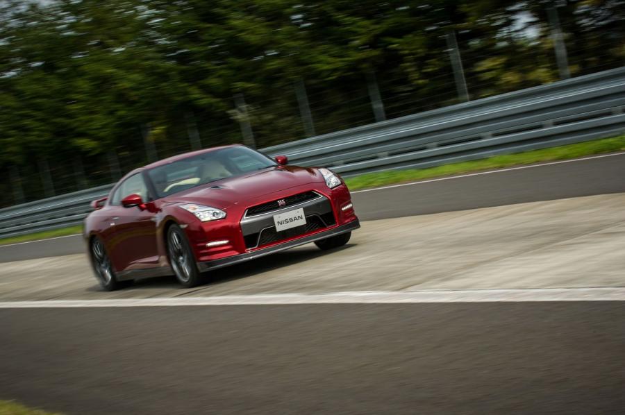  Nissan GT-R by JDM 2015 года  (фото 9 из 16)